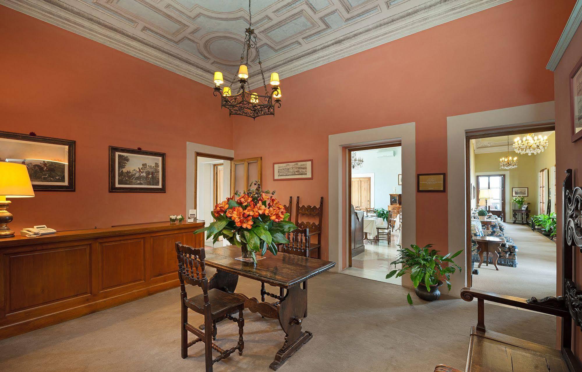 Hotel Palazzo Guadagni Florencia Exterior foto