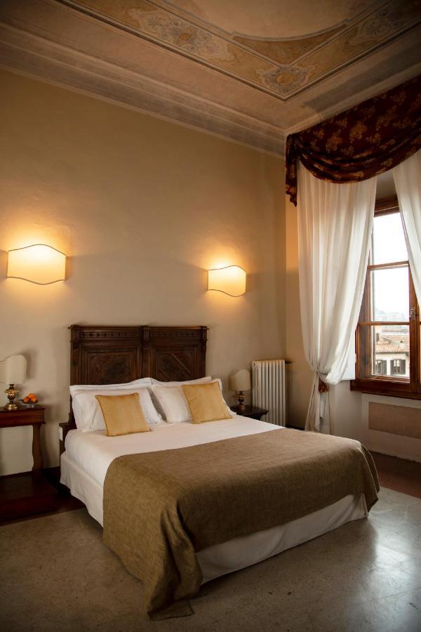 Hotel Palazzo Guadagni Florencia Exterior foto